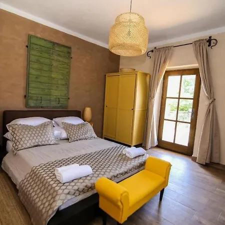 Mediterraneo Villa *