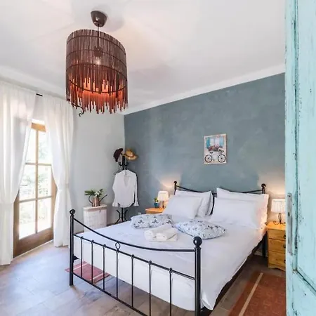 Mediterraneo Villa *