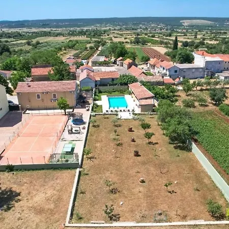 Villa Mediterraneo